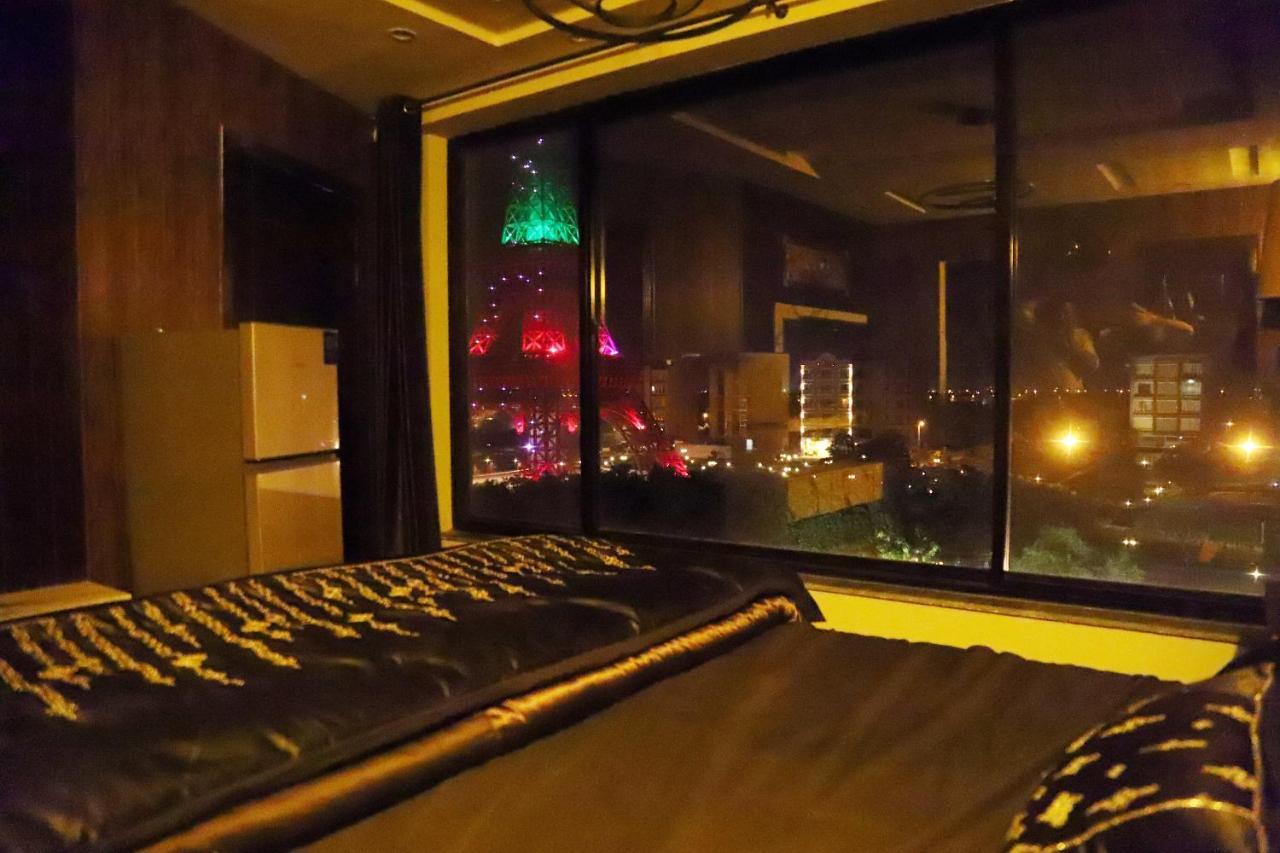 Adara Suitesラホール エクステリア 写真